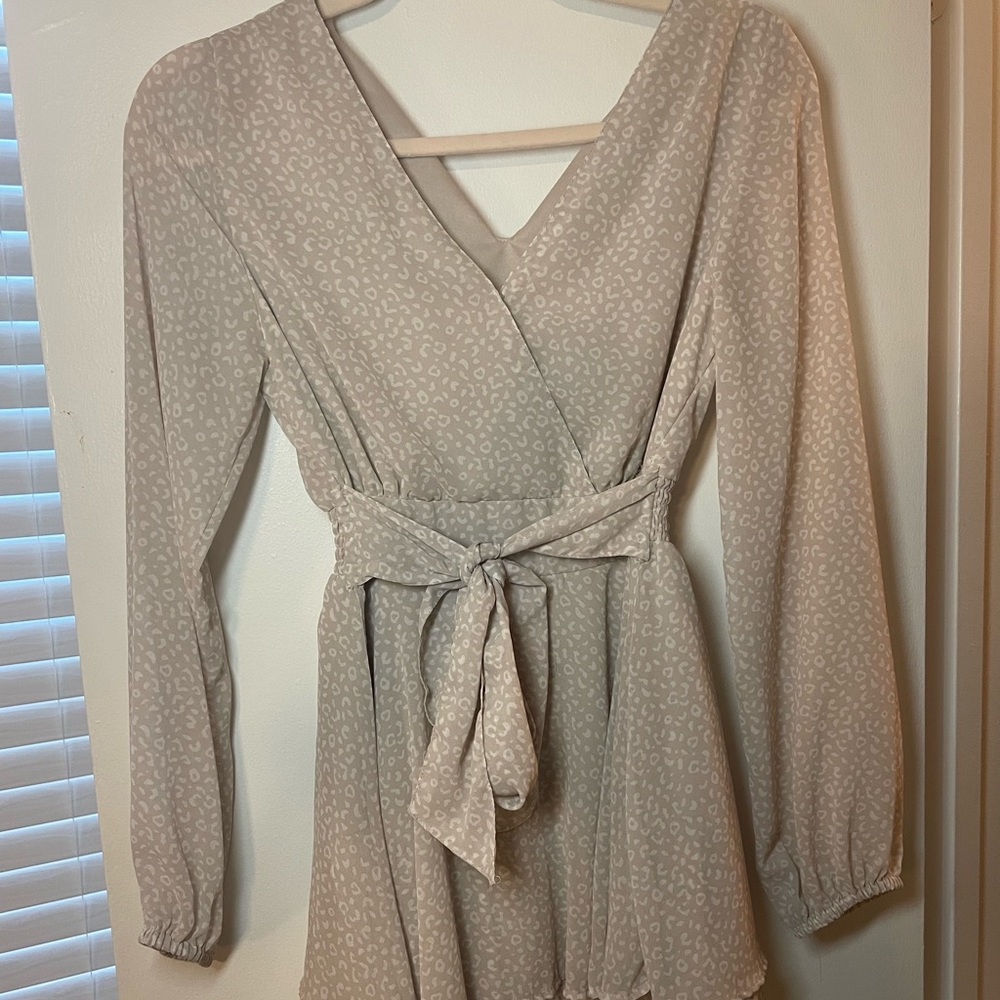 Animal print, very breathable. Short dress